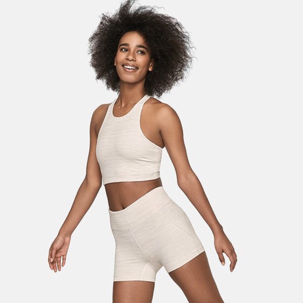 Outdoor Voices flex short